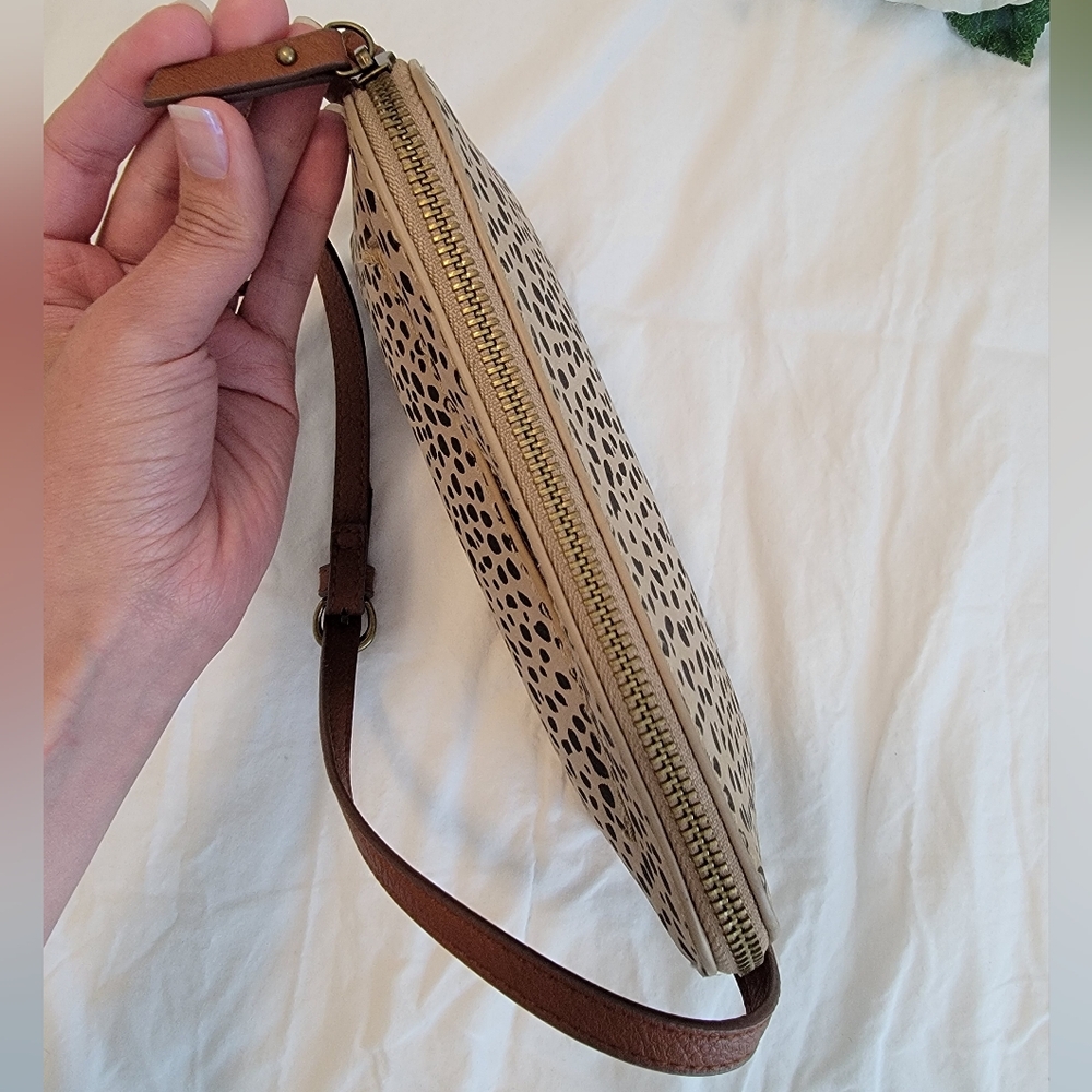 Universal Thread Animal Print Purse - Picture 5 of 11